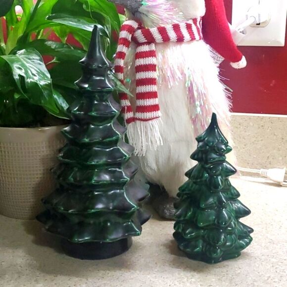 Vintage 80s Ceramic Christmas Tree Figurines- set of 2 - Picture 3 of 8